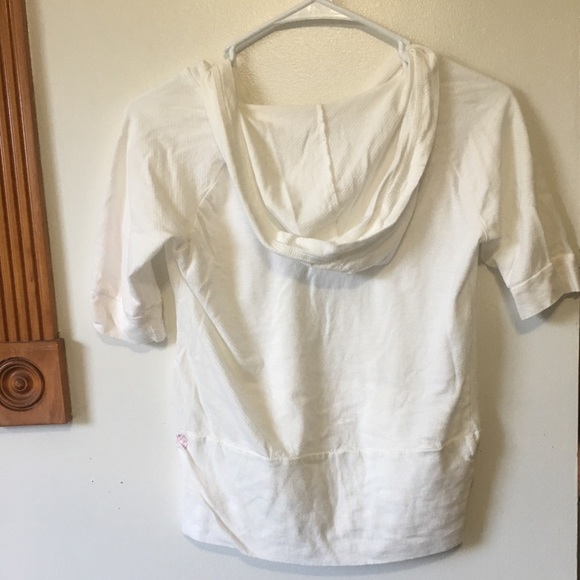 Girls Avalanche Half Sleeve Shirt w/Hoodie 14/16 - Picture 2 of 6